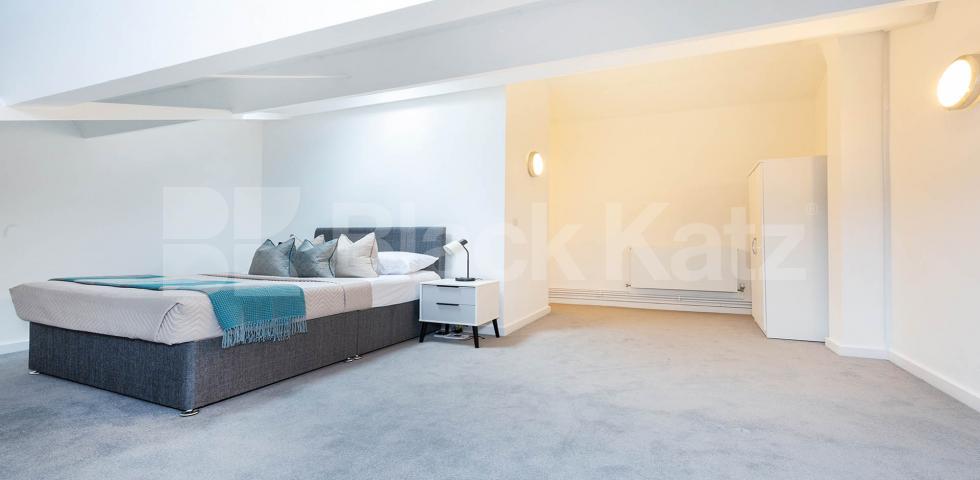 			SPACIOUS 4 BEDROOM WAREHOUSE CONVERSION , 4 Bedroom, 2 bath, 1 reception Apartment			 SPRINGFIELD HOUSE LOFTS-TYSSEN STREET , DALSTON-HAGGERSTON-SHOREDITCH